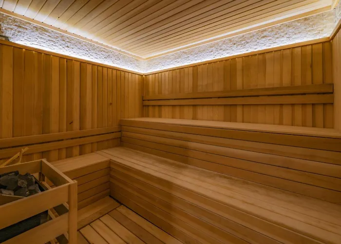 Suum & - Adult Only *